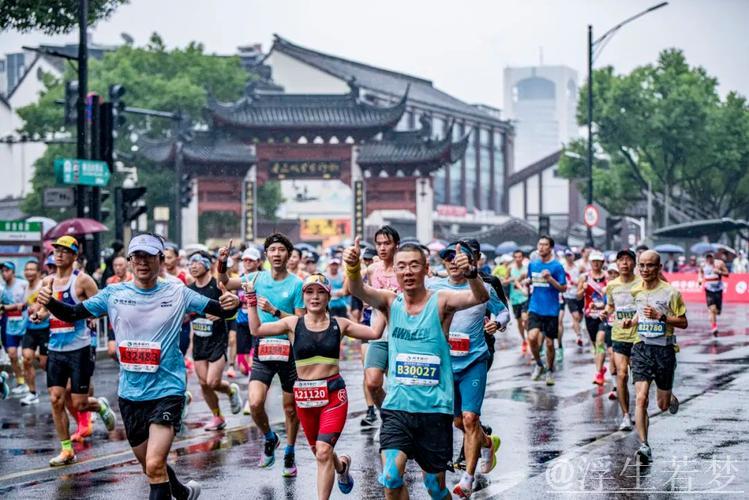 绍兴举办浙江马拉松速度赛 绍兴举办浙江马拉松速度赛