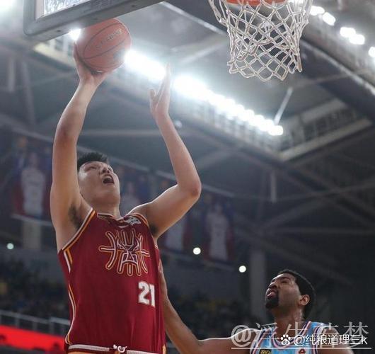 布彭扎巧妙断球助攻 童磊精彩推射得分