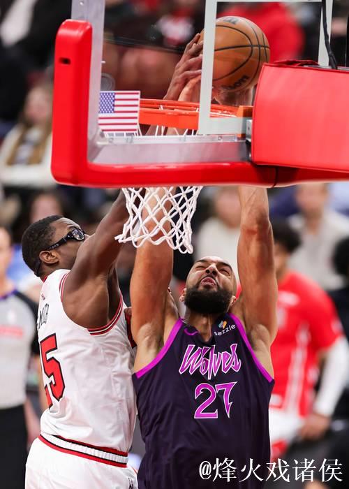 怀特22分吉迪复出21分 公牛逆转险胜森林狼获三连胜 怀特22分吉迪复出21分 公牛逆转险胜森林狼获三连胜